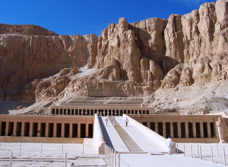 temple of hapshetsut luxor.JPG